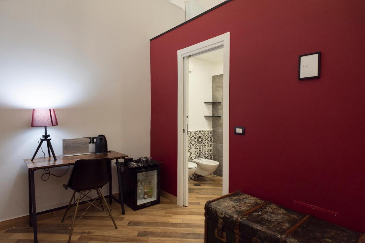 Tredici Boutique Rooms Наполи Екстериор снимка
