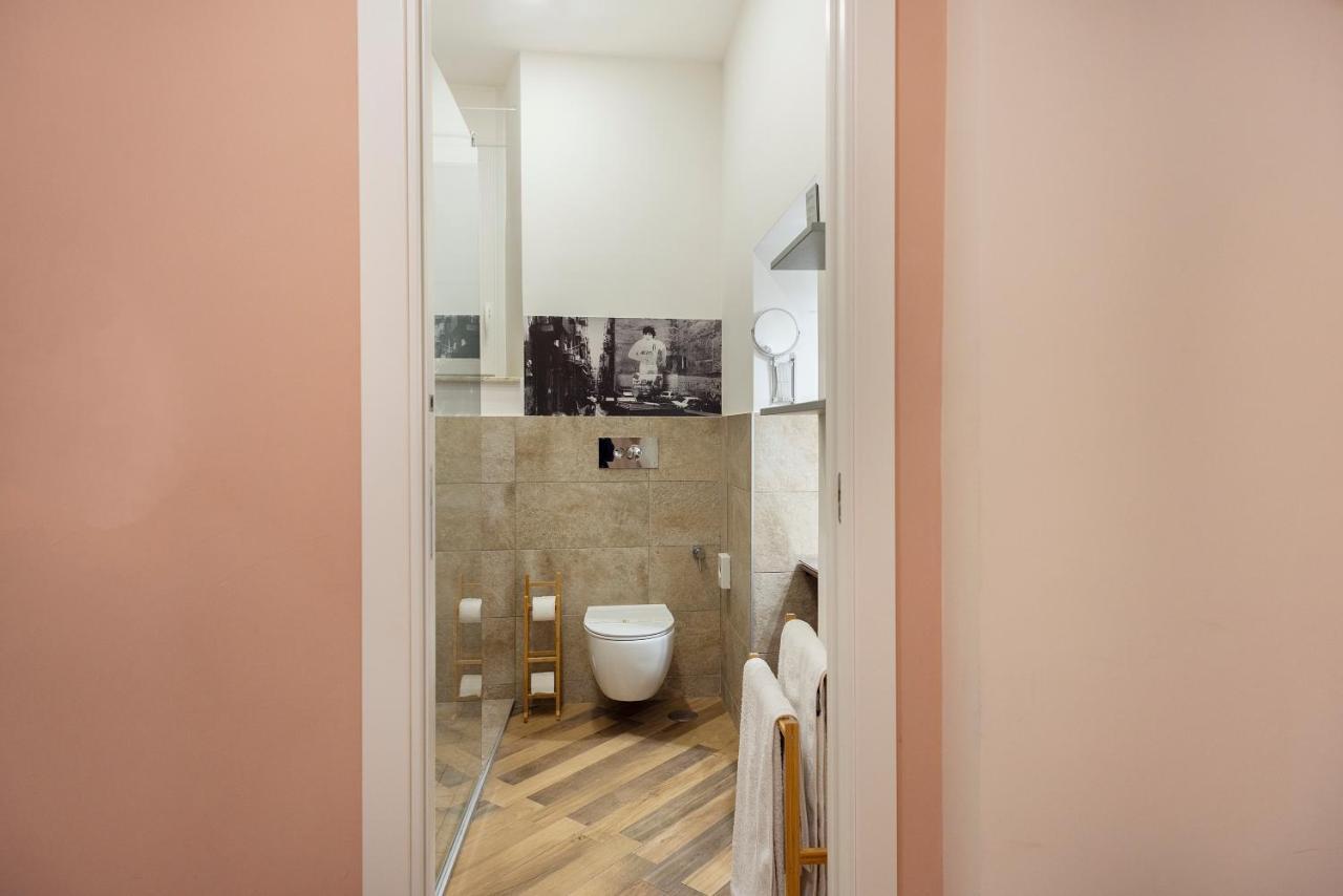 Tredici Boutique Rooms Наполи Екстериор снимка