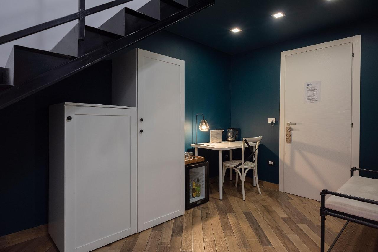Tredici Boutique Rooms Наполи Екстериор снимка