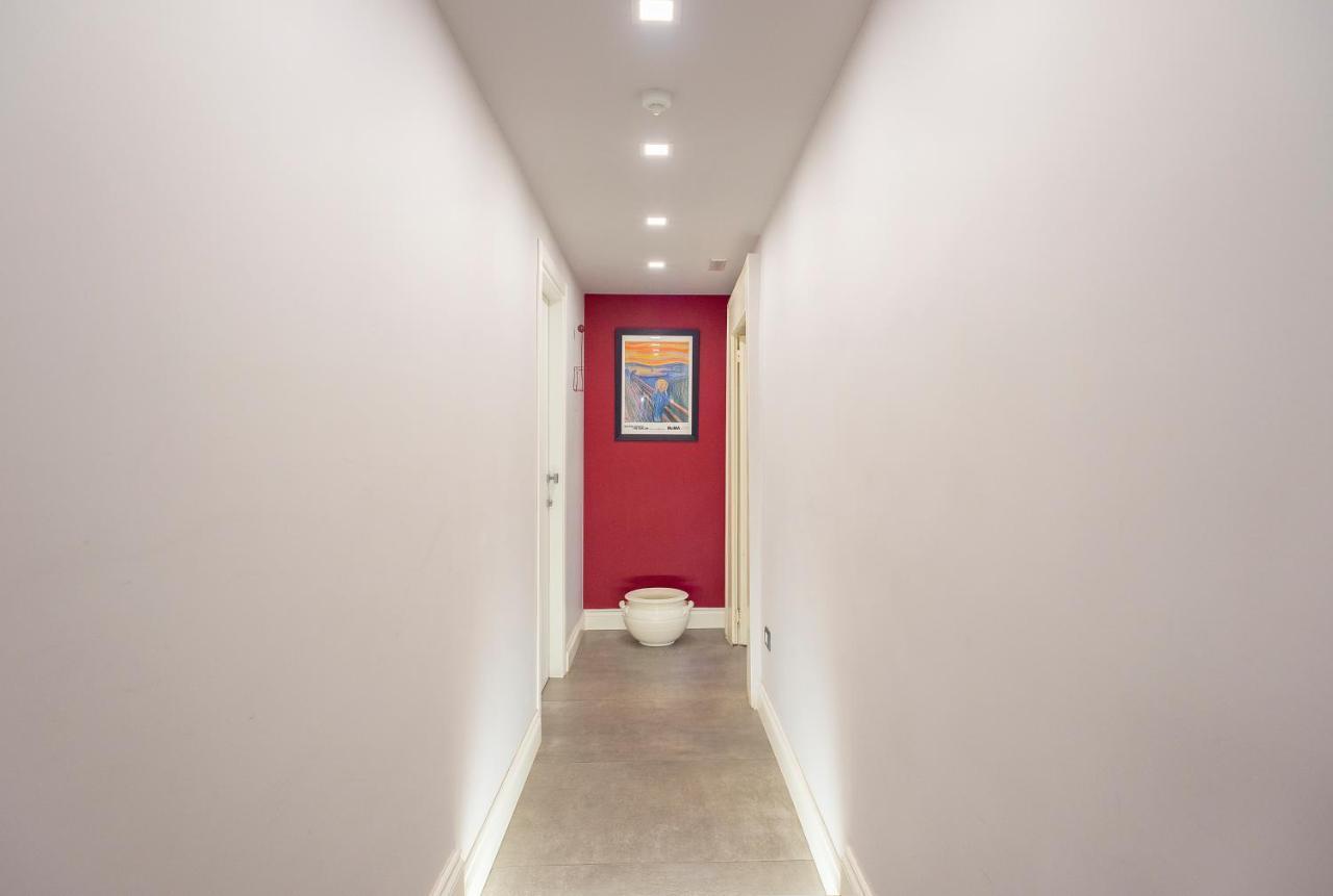 Tredici Boutique Rooms Наполи Екстериор снимка