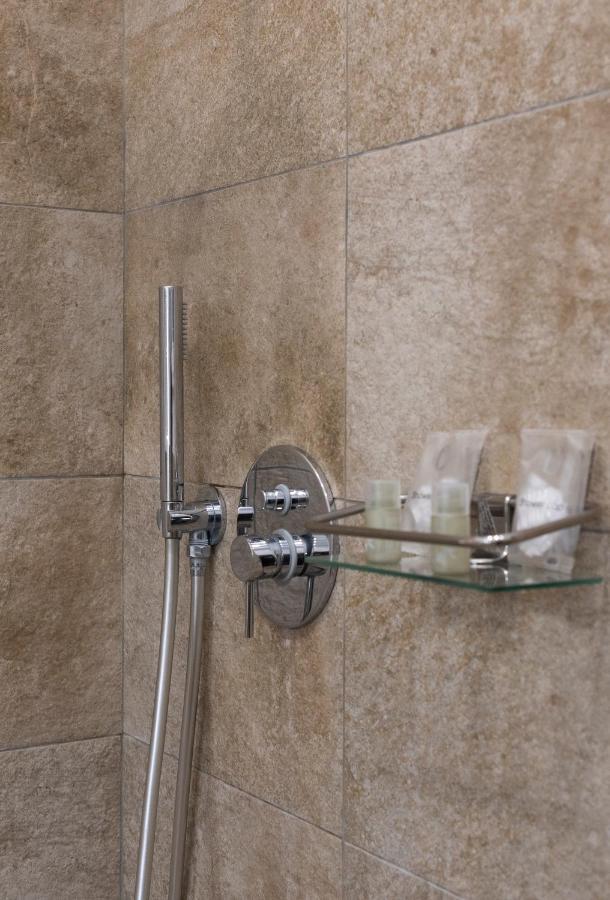Tredici Boutique Rooms Наполи Екстериор снимка