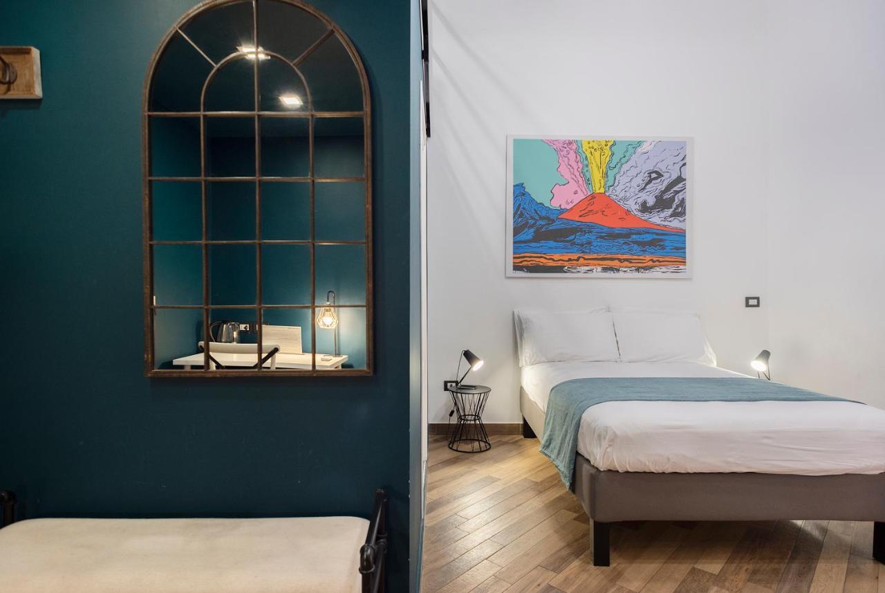Tredici Boutique Rooms Наполи Екстериор снимка