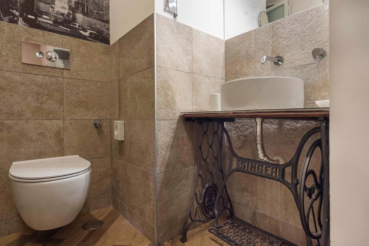 Tredici Boutique Rooms Наполи Екстериор снимка